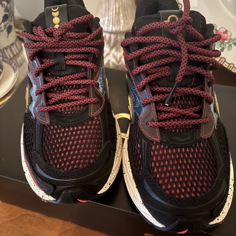 Saucony Progrid  Omni 9 - Picture 2 of 2